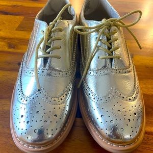Wanted - Metallic Gold Oxfords Size 7.5 US